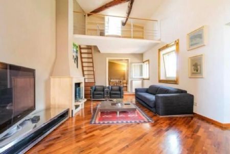For Sale Apartment SIENA, OLD CITY CENTRE. A prestigious apartment completely restored, on the fourth floor of a...